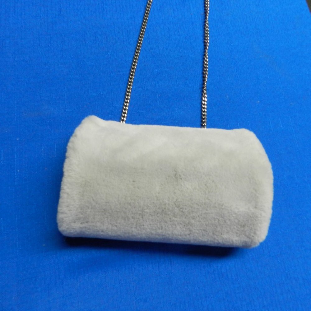 ⭐️ Light grey fuzzy plush roll up purse w/ chain strap